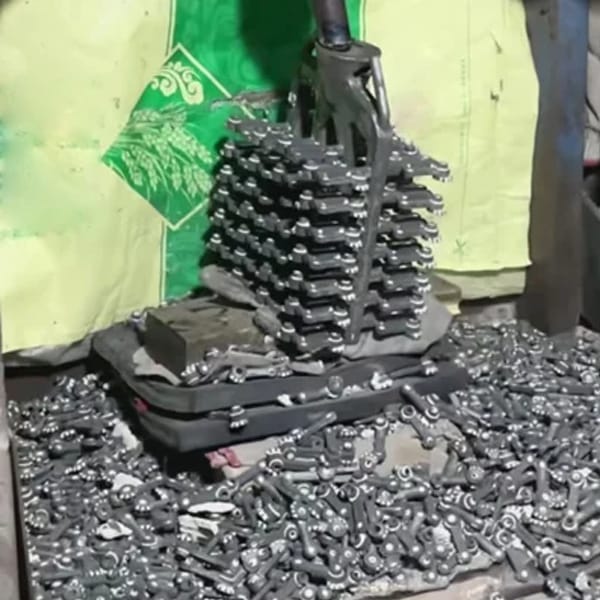 Precision-Cast-Parts-remove Precision Cast Parts remove